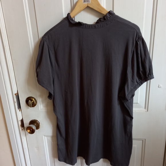Old Navy grey top, plus size - Picture 4 of 6